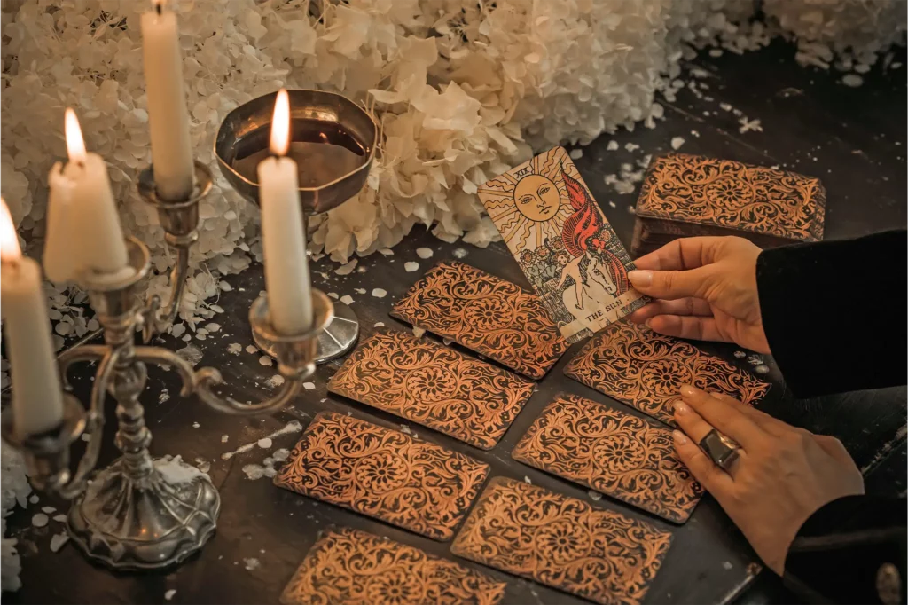 December 2025 Tarotscope: Unveil Your Cards’ Predictions!